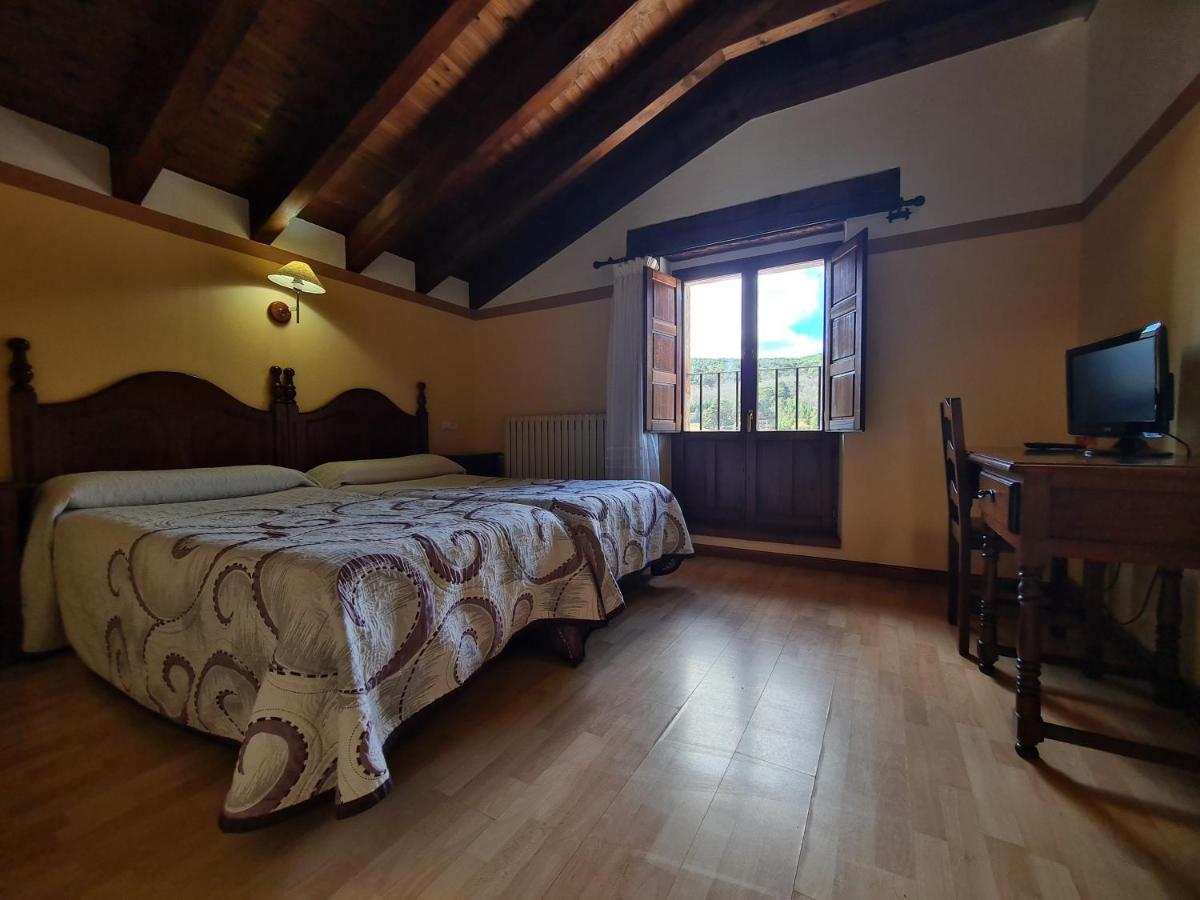 Hostal Las Nieves Salduero Exterior photo