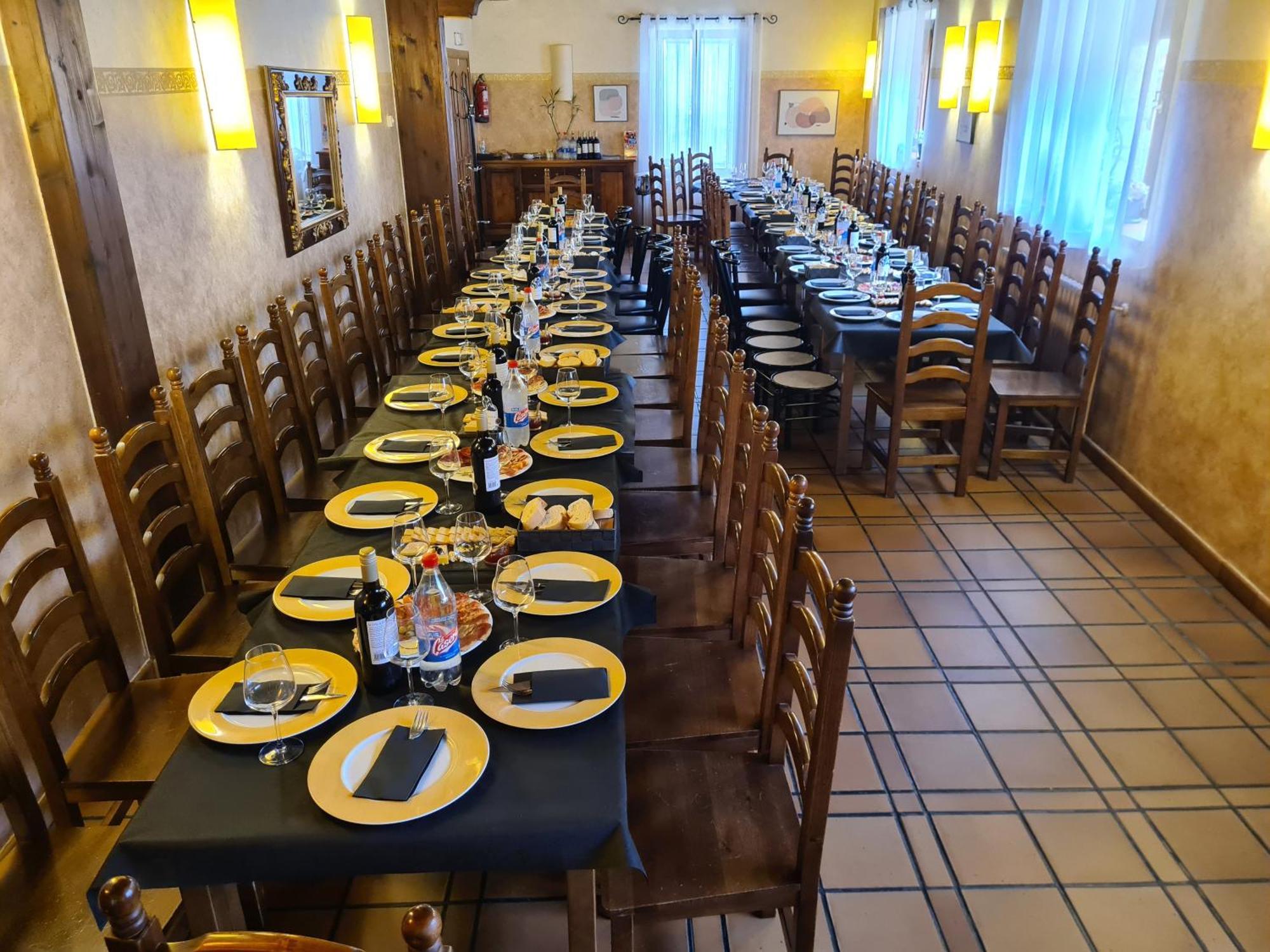 Hostal Las Nieves Salduero Exterior photo