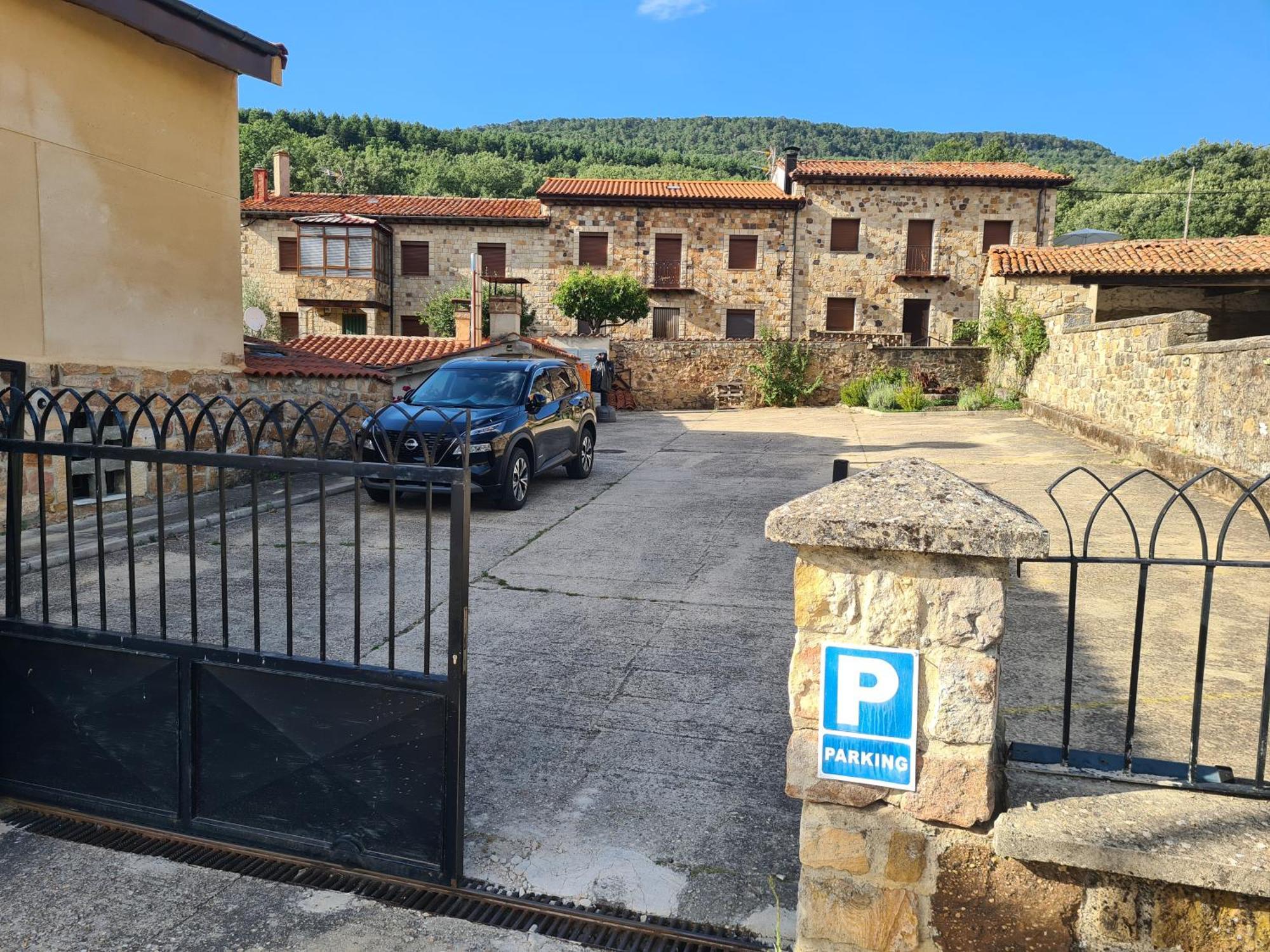 Hostal Las Nieves Salduero Exterior photo