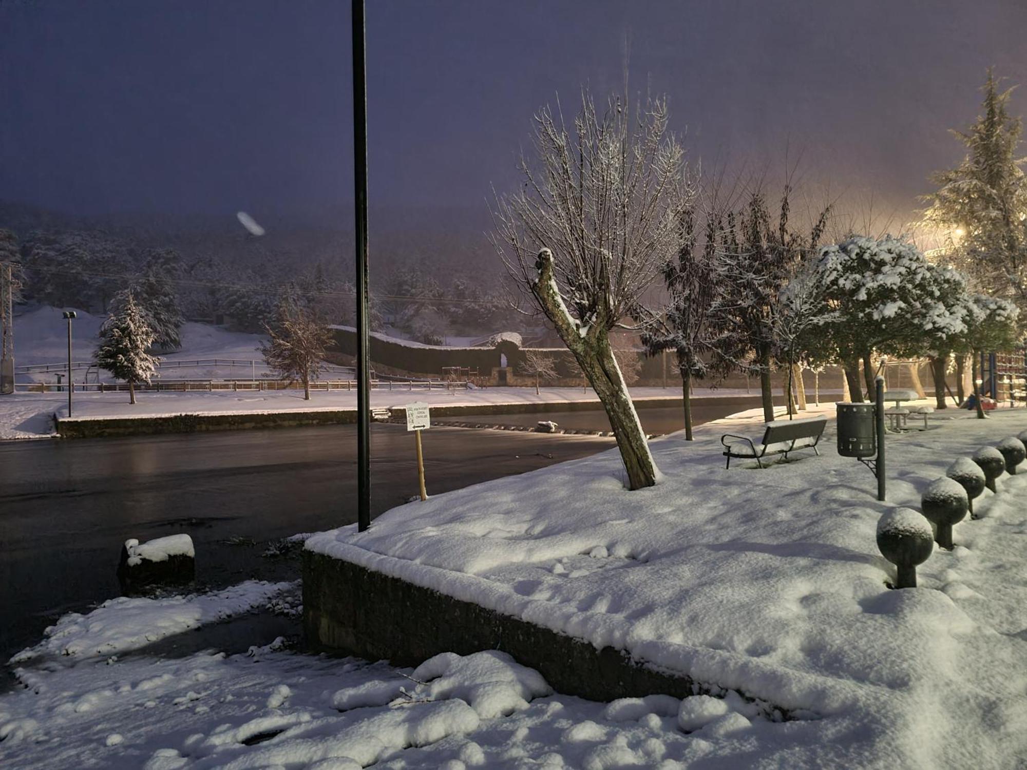 Hostal Las Nieves Salduero Exterior photo