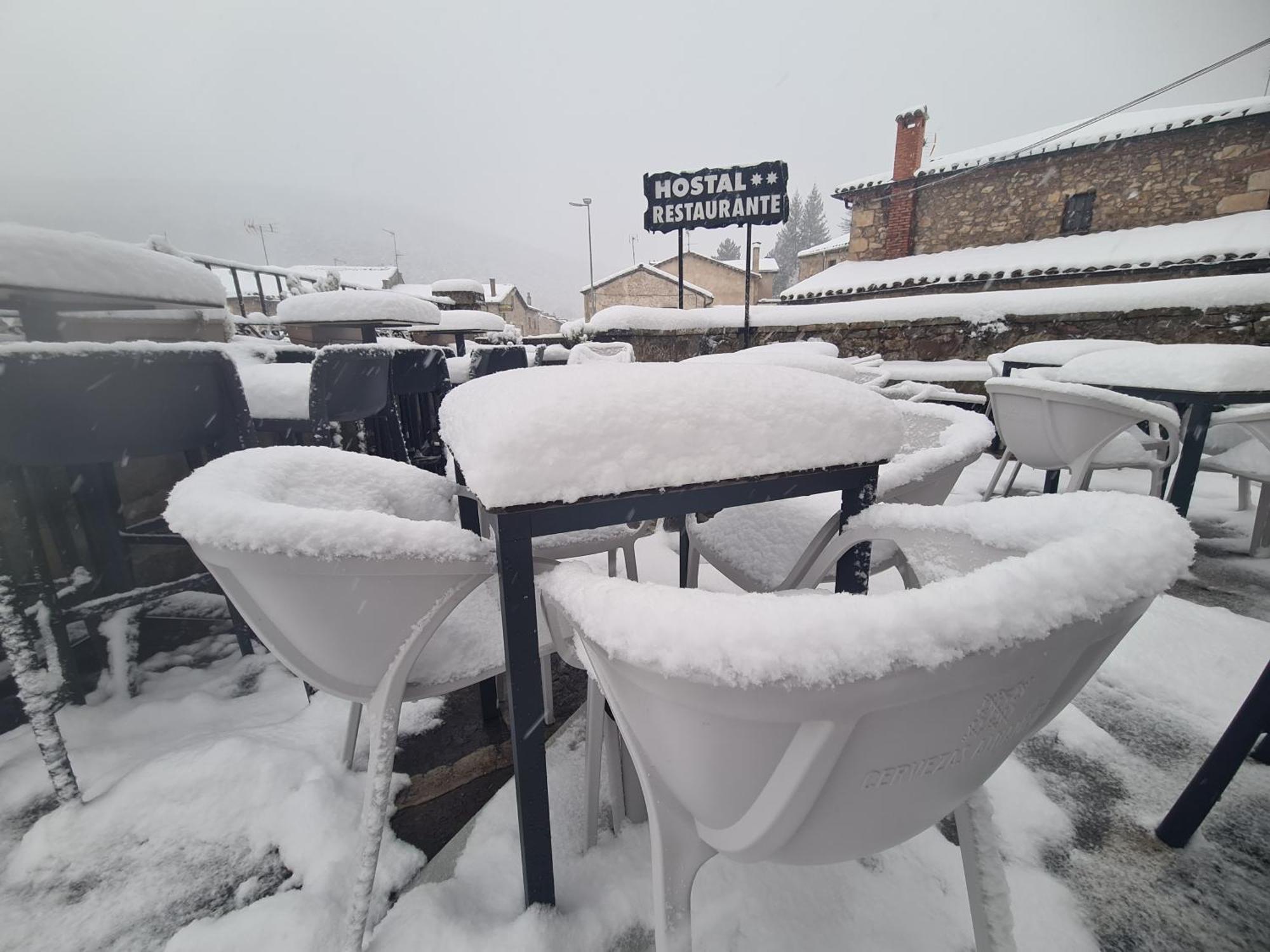 Hostal Las Nieves Salduero Exterior photo